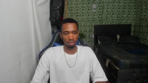 Snapshot of kofi_exotic_ chatting on June 17, 2026, 5:47 pm kofi online show from June 17, 2026, 5:47 pm
