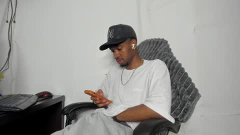 Snapshot of kofi_exotic_ chatting on July 15, 2026, 2:39 am kofi online show from July 15, 2026, 2:39 am