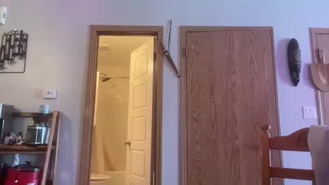 Snapshot of kofigardner chatting on February 4, 2026, 6:14 pm A Dick Ting online show from February 4, 2026, 6:14 pm