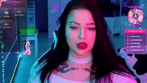 Mia online show from December 8, 2024, 1:13 am