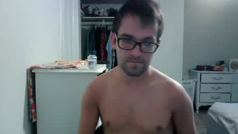 Snapshot of kol704 chatting on August 3, 2026, 12:43 pm Kolia online show from August 3, 2026, 12:43 pm