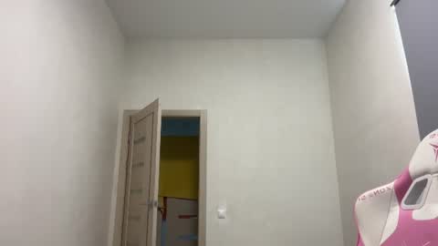 Kolya Kayne online show from July 6, 2026, 5:04 am