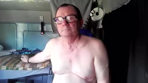 Snapshot of komputer123456789 chatting on March 6, 2026, 2:57 pm Bogdan online show from March 6, 2026, 2:57 pm