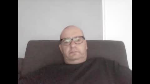 Snapshot of konsty17 chatting on February 15, 2026, 10:28 pm konsty17 online show from February 15, 2026, 10:28 pm