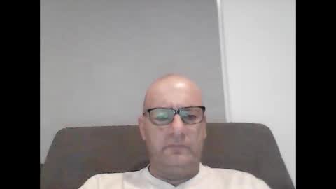 Snapshot of konsty17 chatting on March 1, 2026, 9:50 pm konsty17 online show from March 1, 2026, 9:50 pm