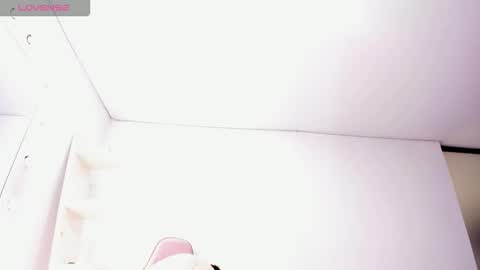 Koral Cuz online show from February 3, 2026, 4:23 pm