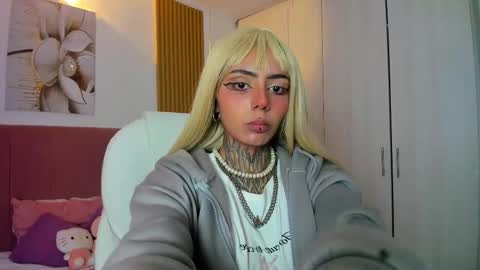 Snapshot of korarousee chatting on October 12, 2025, 1:21 pm Kora online show from October 12, 2025, 1:21 pm