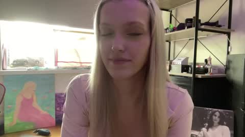 Ariela online show from June 1, 2026, 2:19 pm