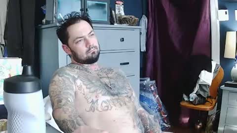 koululier23 online show from January 20, 2025, 1:42 pm