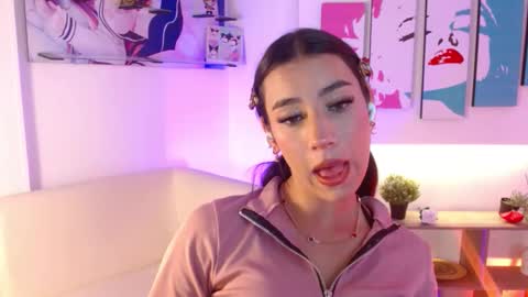 Elizabeth online show from March 5, 2026, 12:12 pm