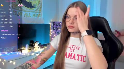 Snapshot of koza_dereza_ chatting on February 5, 2025, 12:20 am Jess online show from February 5, 2025, 12:20 am