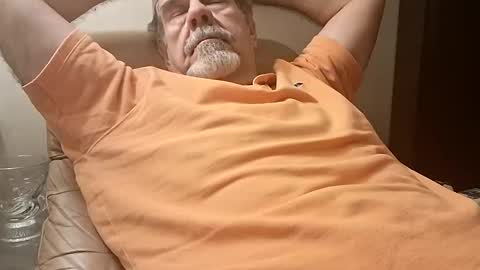 Snapshot of kp633 chatting on November 10, 2025, 7:29 am kp633 online show from November 10, 2025, 7:29 am