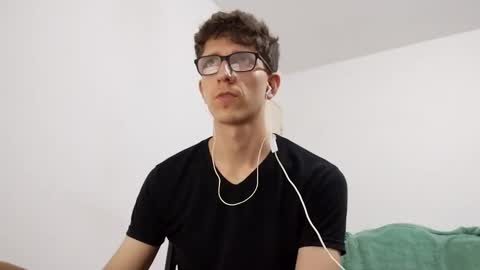 Facu online show from February 27, 2025, 10:15 am