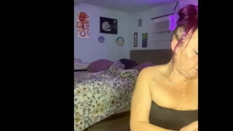 Snapshot of kreamyk420 chatting on February 1, 2026, 10:14 am kreamyk420 online show from February 1, 2026, 10:14 am