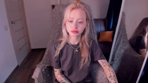 kris_grant online show from February 6, 2026, 10:29 am