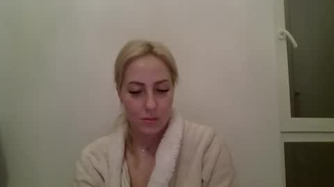 Snapshot of kriss_grace chatting on February 19, 2026, 9:00 pm Grace online show from February 19, 2026, 9:00 pm