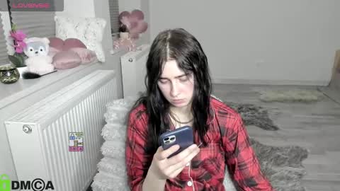 KrissLimada online show from March 25, 2026, 11:33 pm