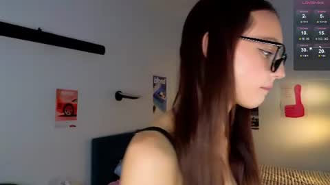 Snapshot of krisss__kisss chatting on June 20, 2026, 5:49 pm Kriss online show from June 20, 2026, 5:49 pm