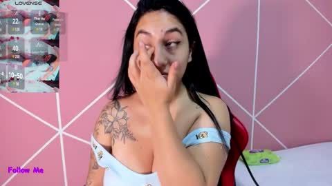 Snapshot of krissttal__ chatting on September 12, 2025, 10:59 am kristal online show from September 12, 2025, 10:59 am