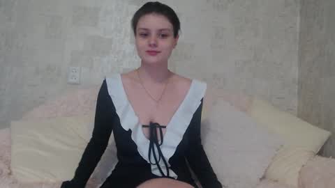 Snapshot of krissvoss chatting on November 3, 2025, 12:17 pm krissvoss online show from November 3, 2025, 12:17 pm