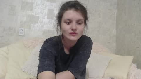 Snapshot of krissvoss chatting on May 13, 2026, 8:27 pm krissvoss online show from May 13, 2026, 8:27 pm