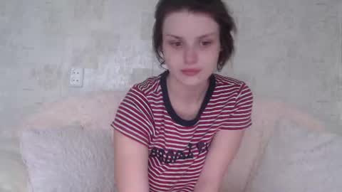 krissvoss online show from July 3, 2026, 2:34 pm