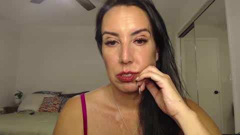 Snapshot of krissy2024 chatting on December 5, 2024, 1:36 am Krissy online show from December 5, 2024, 1:36 am