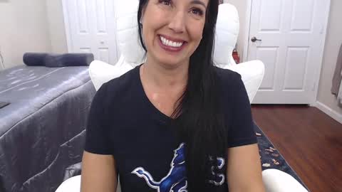 Snapshot of krissy2024 chatting on October 5, 2025, 2:26 pm Krissy online show from October 5, 2025, 2:26 pm