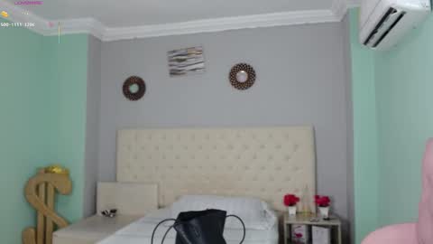 Snapshot of kristel_lee chatting on March 11, 2025, 1:01 pm kristel_lee online show from March 11, 2025, 1:01 pm