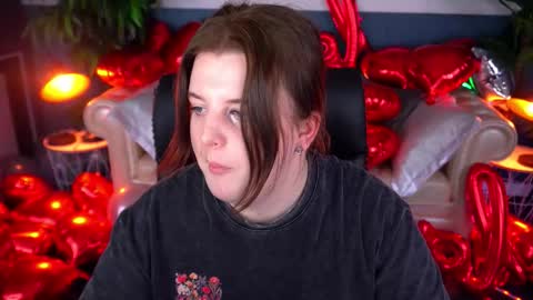 kristifoxy online show from February 4, 2026, 2:12 pm