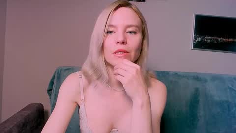 kristina_vagner online show from February 23, 2026, 3:26 am