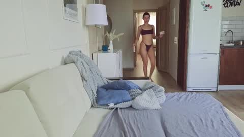 Snapshot of kristinesmith chatting on October 20, 2025, 7:31 am Kristi online show from October 20, 2025, 7:31 am