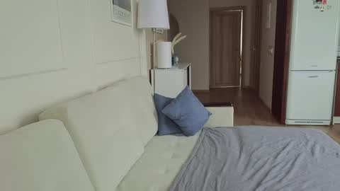 Kristi online show from April 5, 2026, 4:42 am