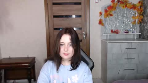 Snapshot of kristy_fran chatting on October 13, 2025, 10:32 pm Kristy online show from October 13, 2025, 10:32 pm