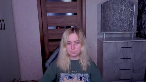 Snapshot of kristy_fran chatting on June 30, 2026, 6:14 am Kristy online show from June 30, 2026, 6:14 am