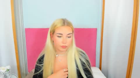 Snapshot of kristyflowers chatting on February 3, 2025, 9:08 am KristyFlowers online show from February 3, 2025, 9:08 am