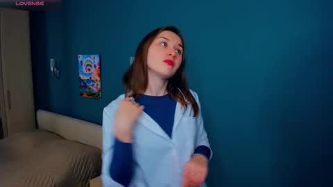 Misty online show from November 18, 2025, 4:55 pm