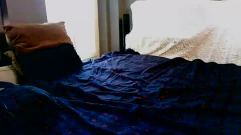 krisu1976 online show from October 26, 2025, 2:45 pm