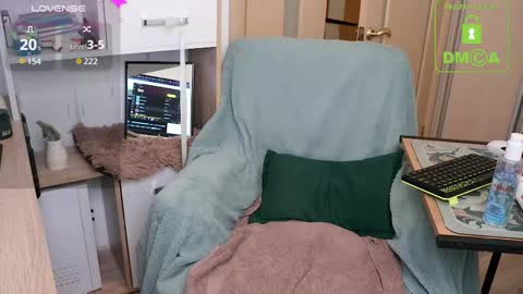 krizotxxx online show from February 20, 2025, 10:05 am