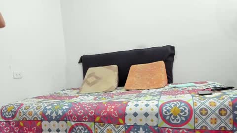 Snapshot of krodelo1 chatting on February 9, 2025, 2:38 am Zoe Andrew online show from February 9, 2025, 2:38 am