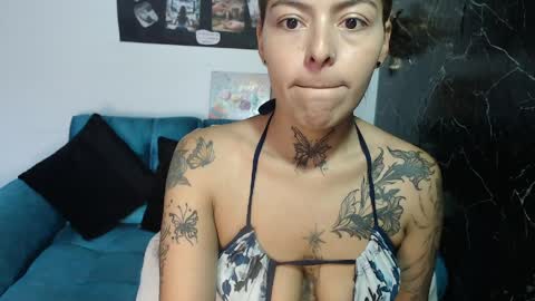 kronikafuckass online show from April 8, 2026, 12:27 pm