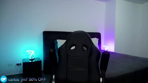 Snapshot of krops_ chatting on December 23, 2024, 8:11 am KROPS online show from December 23, 2024, 8:11 am