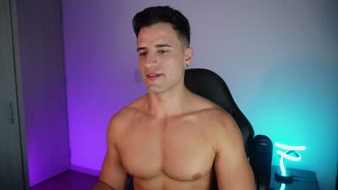 Snapshot of krops_ chatting on July 13, 2026, 3:42 am KROPS online show from July 13, 2026, 3:42 am