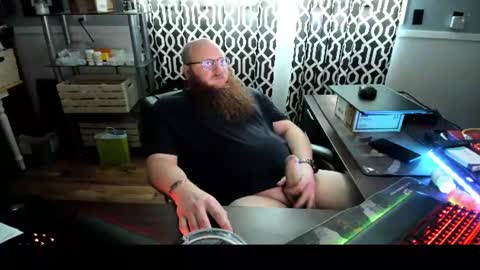 Snapshot of krugdd chatting on July 8, 2026, 7:40 pm Krug online show from July 8, 2026, 7:40 pm