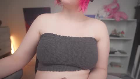 Krystal Syx online show from January 7, 2026, 6:21 pm