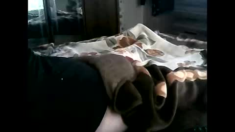 kskmertkskks online show from January 7, 2025, 9:18 am