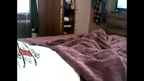 kskmertkskks online show from February 22, 2025, 7:23 am