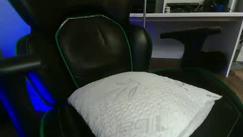 Kevin online show from September 18, 2025, 7:21 am