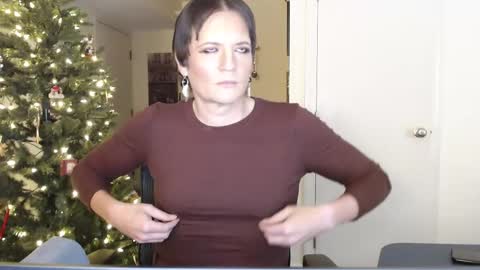 Cait online show from November 20, 2025, 3:07 am