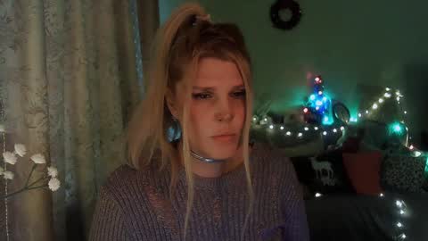 Snapshot of kudesnizza chatting on December 3, 2024, 10:28 am Annika MTF ts post -op online show from December 3, 2024, 10:28 am